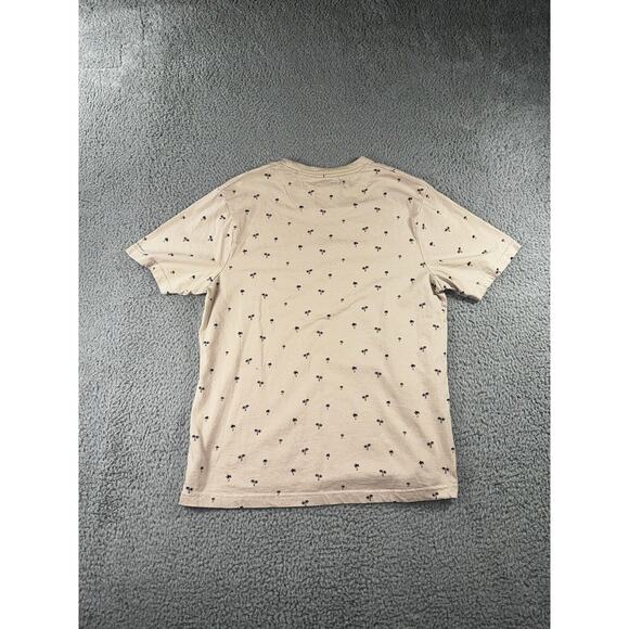 Ricky Singh Cactus Man Shirt Men Medium Palm Tree Graphic Crew Neck Vacation - Picture 2 of 7